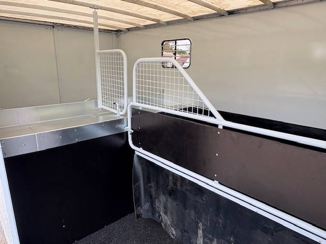 Furgoneta para caballos Renault  2021 De segunda mano