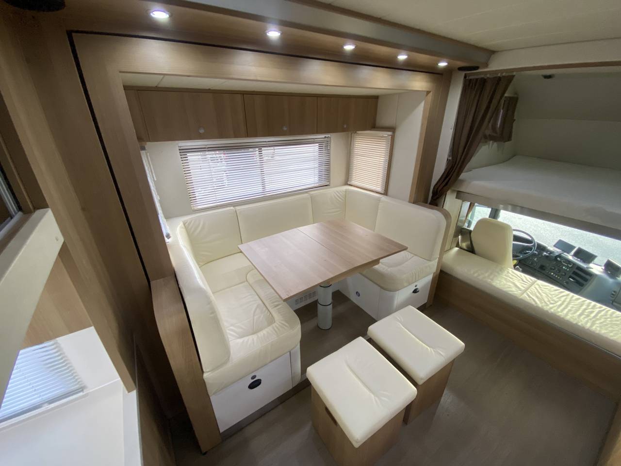 Camión para caballos STX  2013 De segunda mano