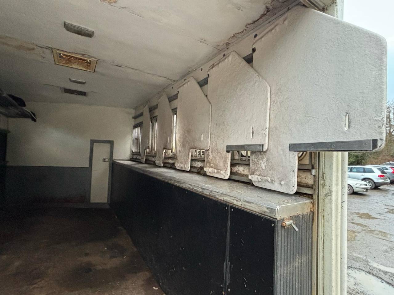 Camión para caballos Renault  2000 De segunda mano