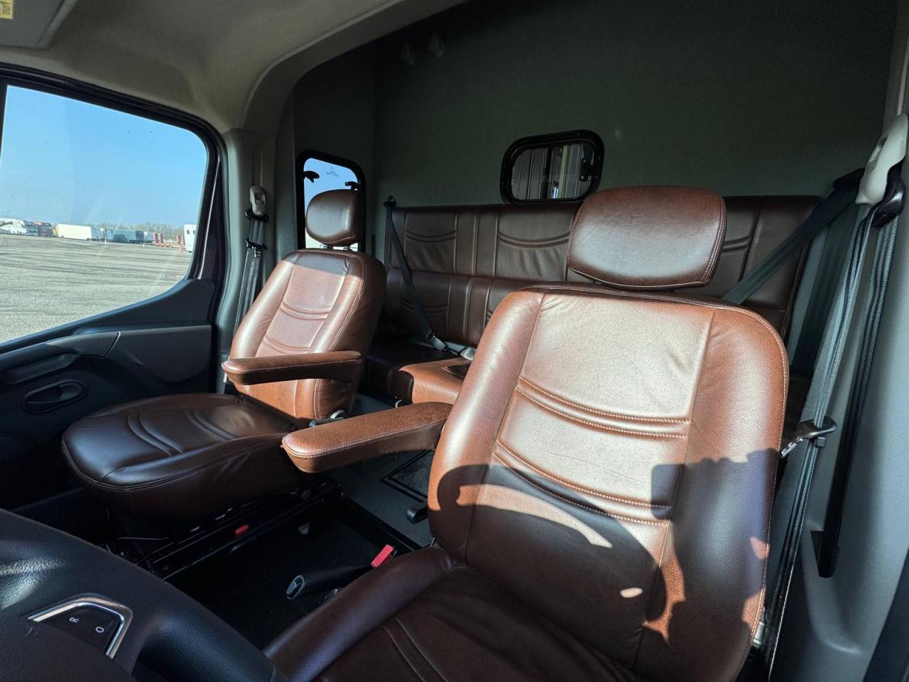 Furgoneta para caballos Chardron Renault Master 2023 De segunda mano