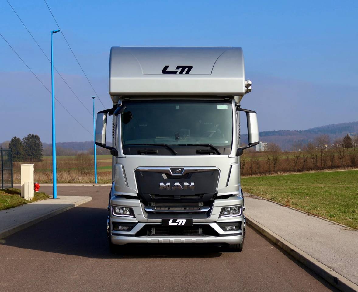 Camión para caballos - Otra marca - MAN TGS 26.430 PAILLARD 8 CHEVAUX POP OUT 2025 Nuevo