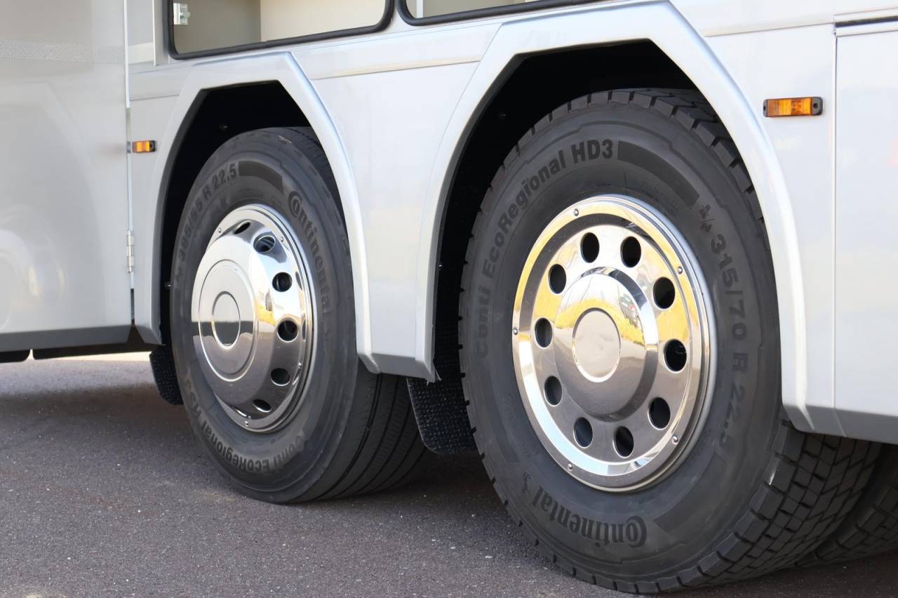 Camión para caballos - Otra marca - MAN TGS 26.430 PAILLARD 8 CHEVAUX POP OUT 2025 Nuevo