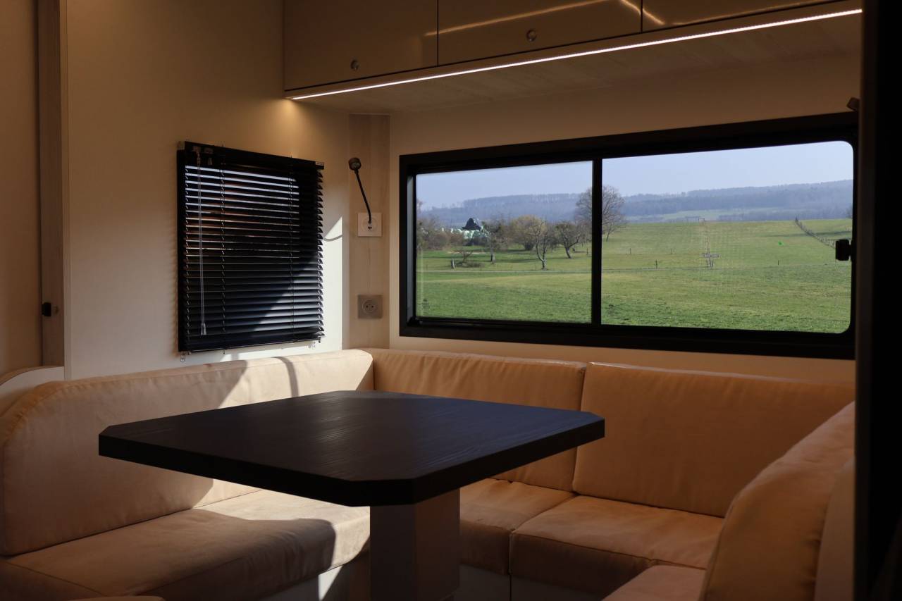 Camión para caballos - Otra marca - MAN TGS 26.430 PAILLARD 8 CHEVAUX POP OUT 2025 Nuevo