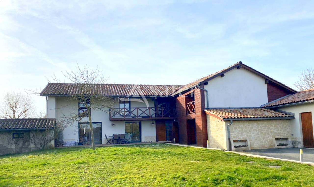 Propiedad ecuestre En venta Ain