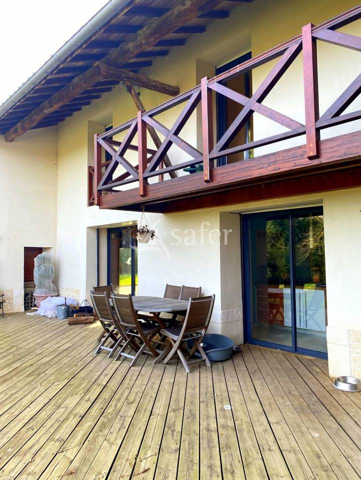 Propiedad ecuestre En venta Ain