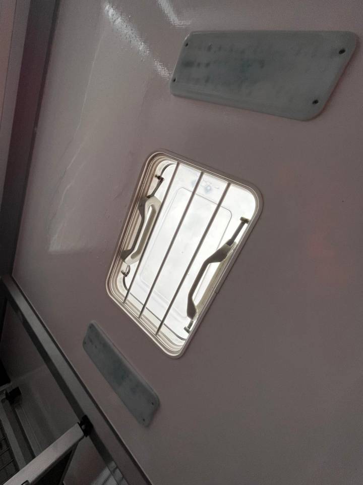 Furgoneta para caballos STX STX 2021 De segunda mano