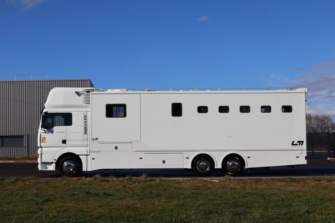 Camión para caballos - Otra marca - MAN TGA 26.430 JL POP OUT 2007 De segunda mano