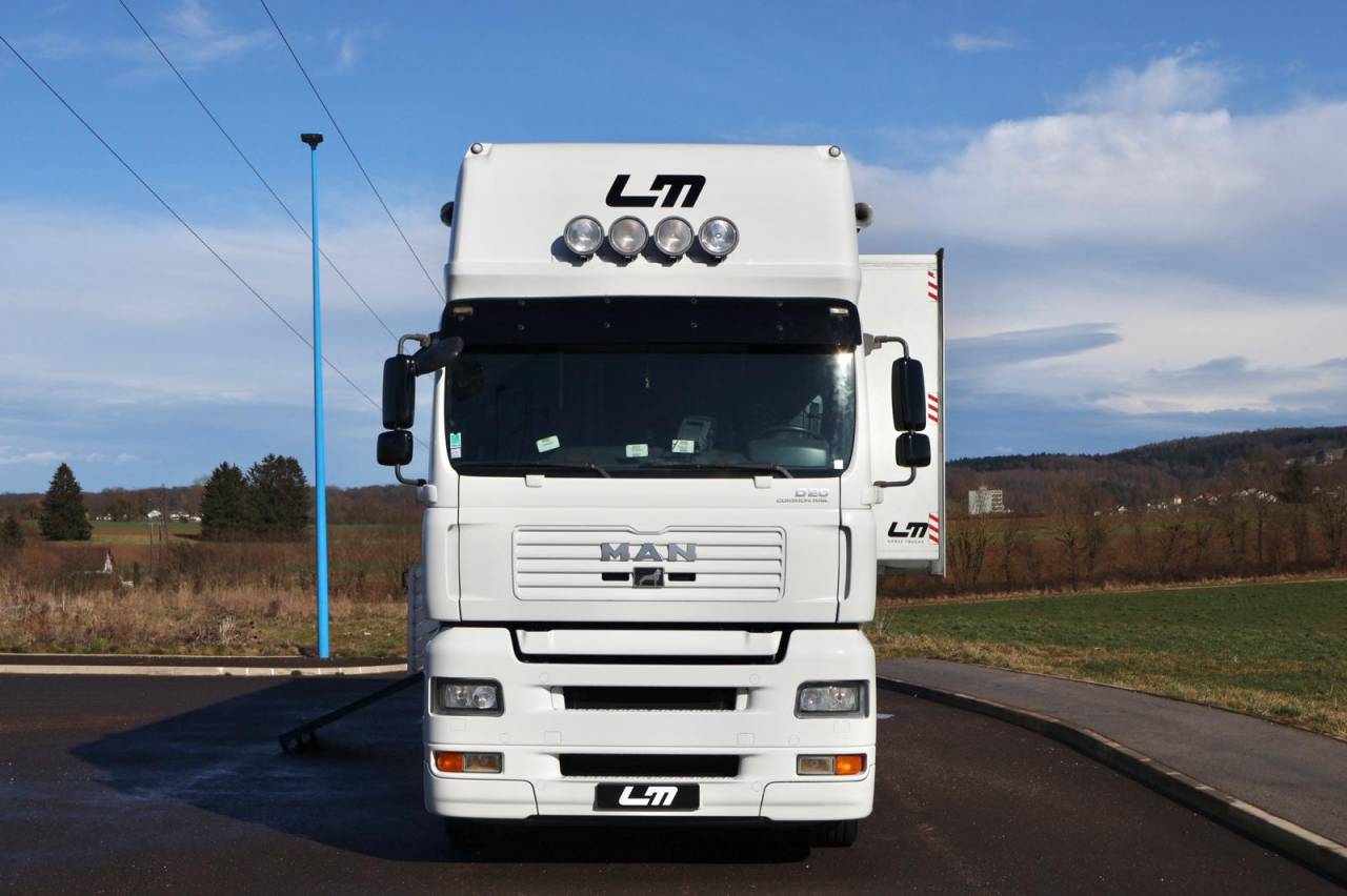 Camión para caballos - Otra marca - MAN TGA 26.430 JL POP OUT 2007 De segunda mano