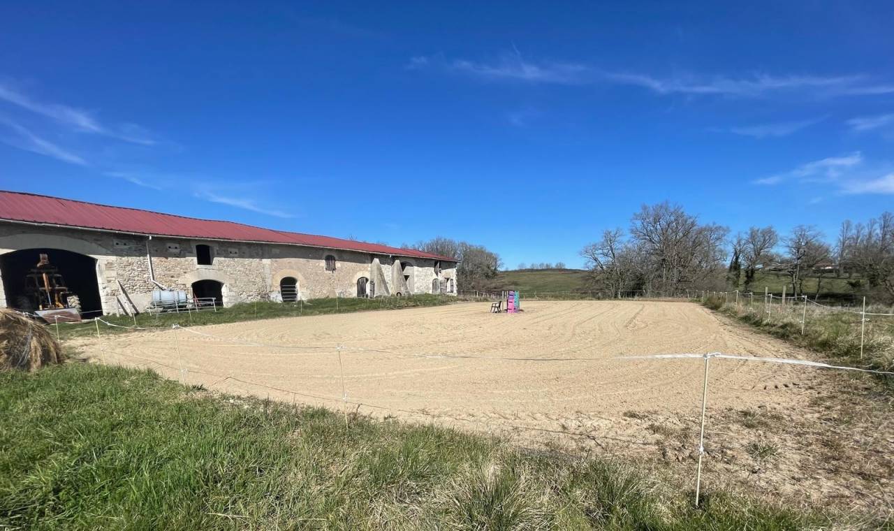 Propiedad ecuestre En venta Charente Marítimo