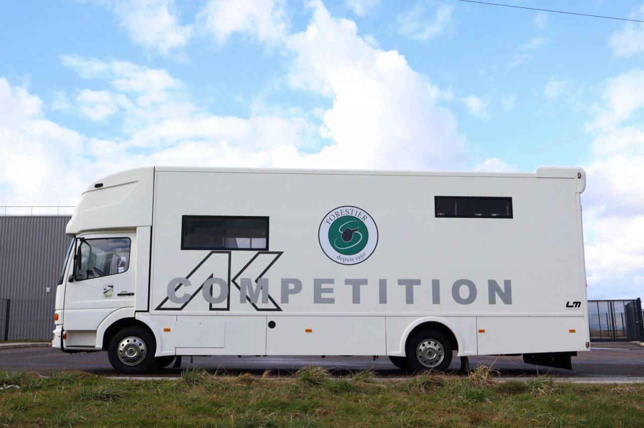 Camión para caballos - Otra marca - AK ATEGO 4 CHEVAUX 8.180 2014 De segunda mano