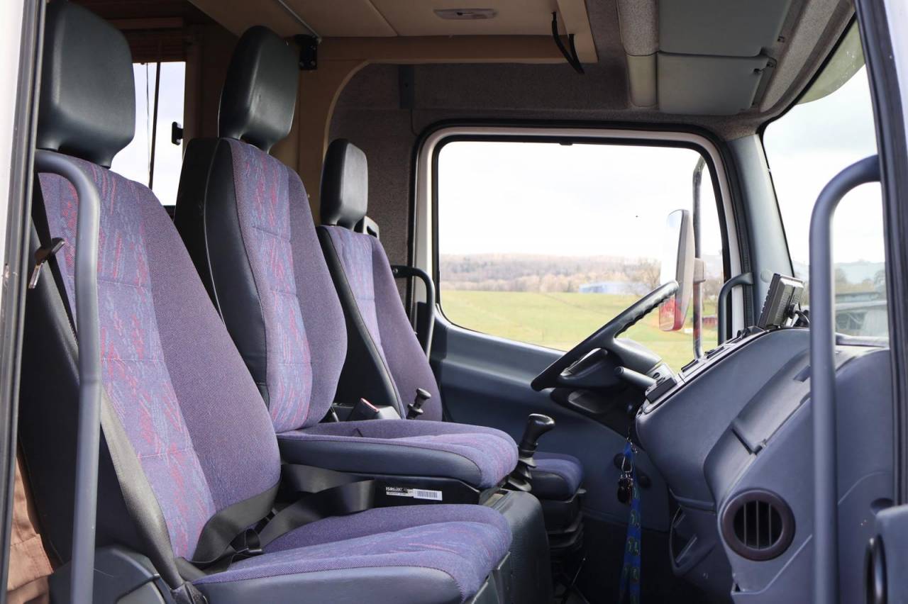 Camión para caballos - Otra marca - AK ATEGO 4 CHEVAUX 8.180 2014 De segunda mano