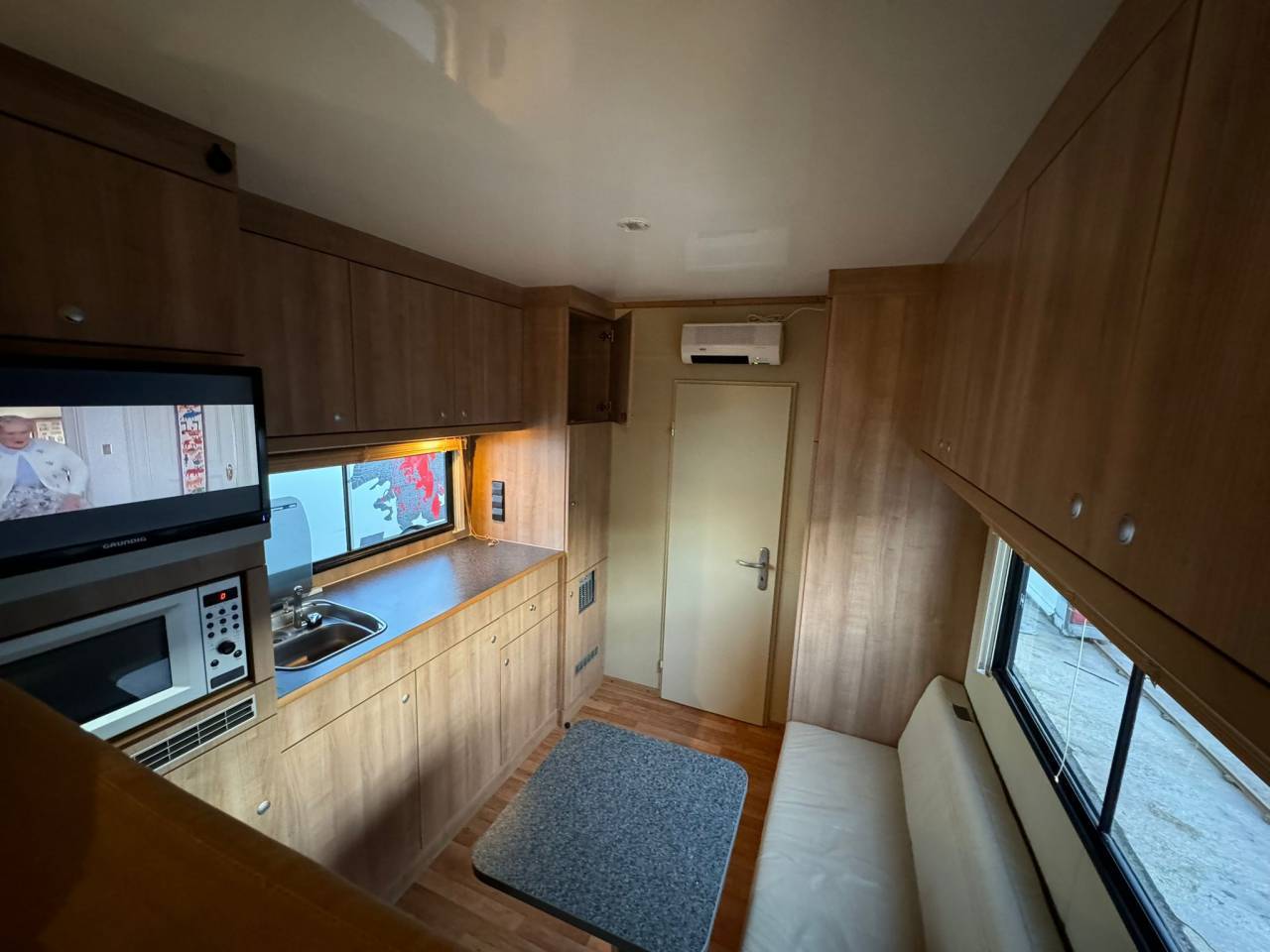 Camión para caballos - Otra marca - AK ATEGO 4 CHEVAUX 8.180 2014 De segunda mano