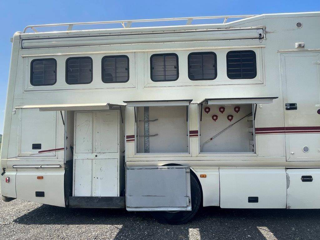 Camión para caballos Scania Donguy 2001 De segunda mano