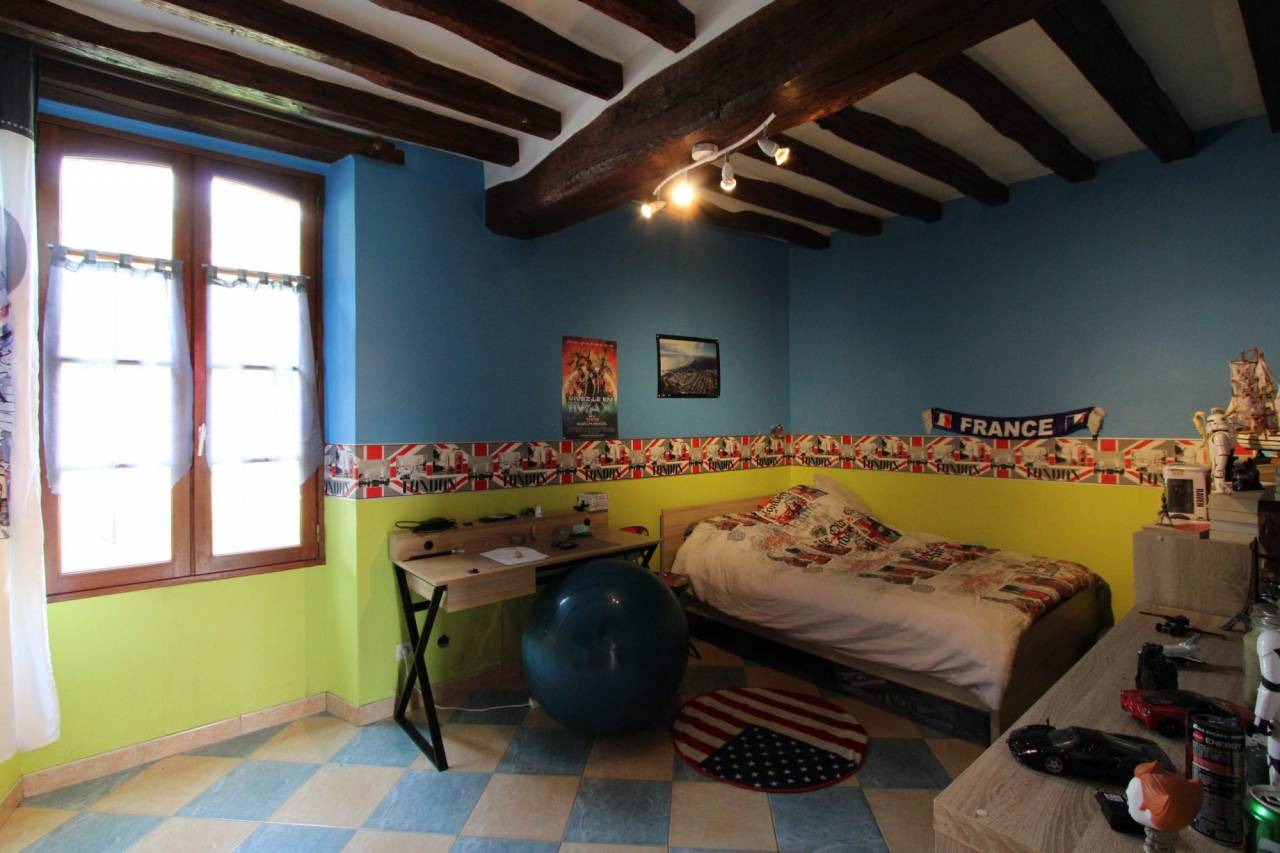 Cuadra de propietarios En venta Yonne