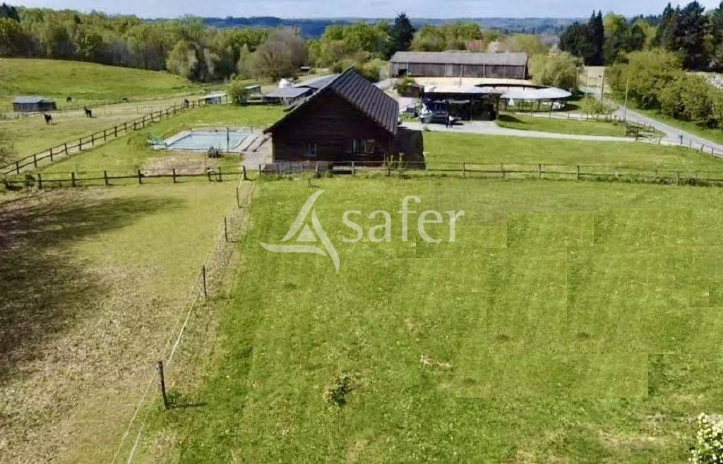 Explotación agrícola En venta Corrèze