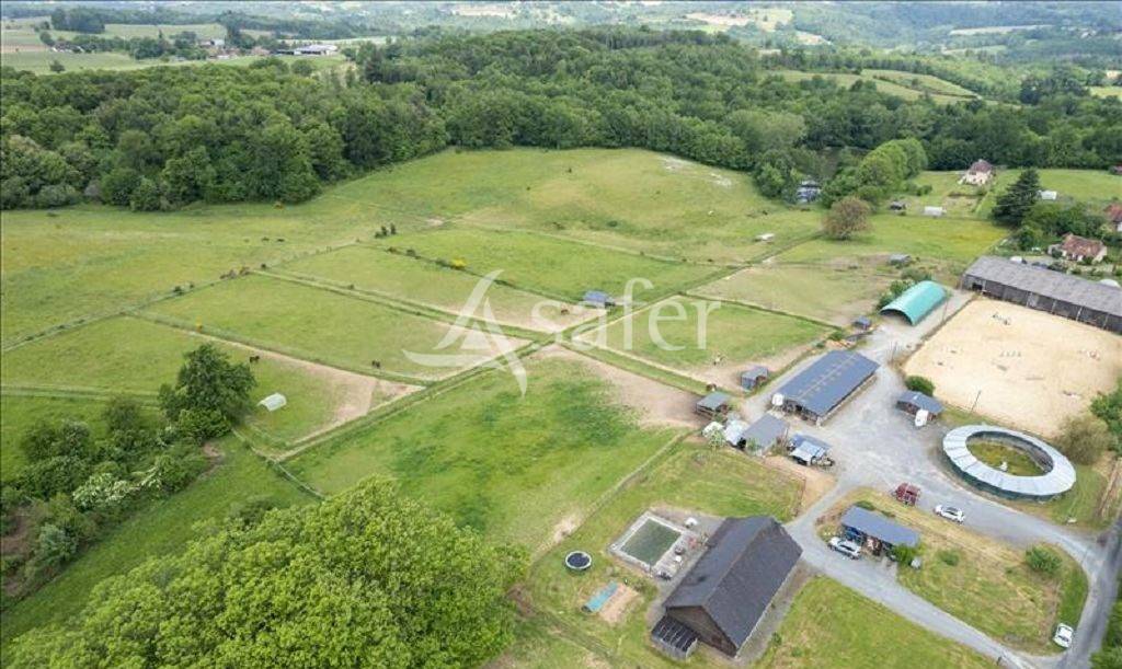 Explotación agrícola En venta Corrèze
