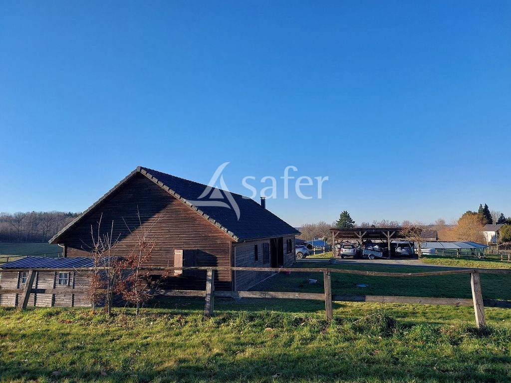 Explotación agrícola En venta Corrèze