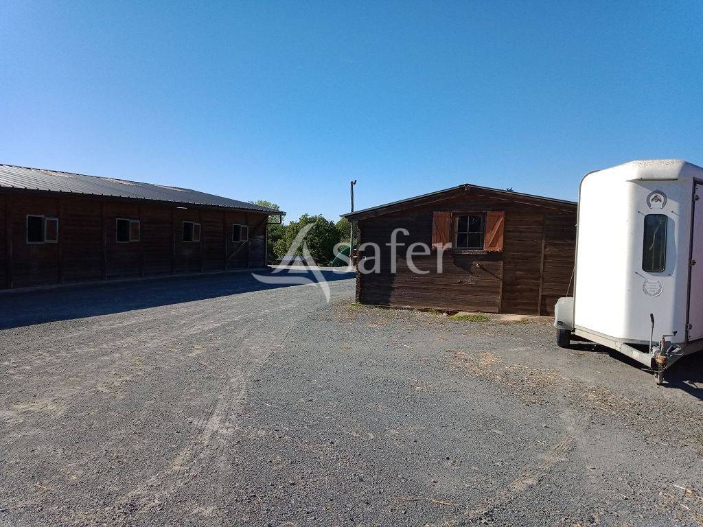 Explotación agrícola En venta Corrèze