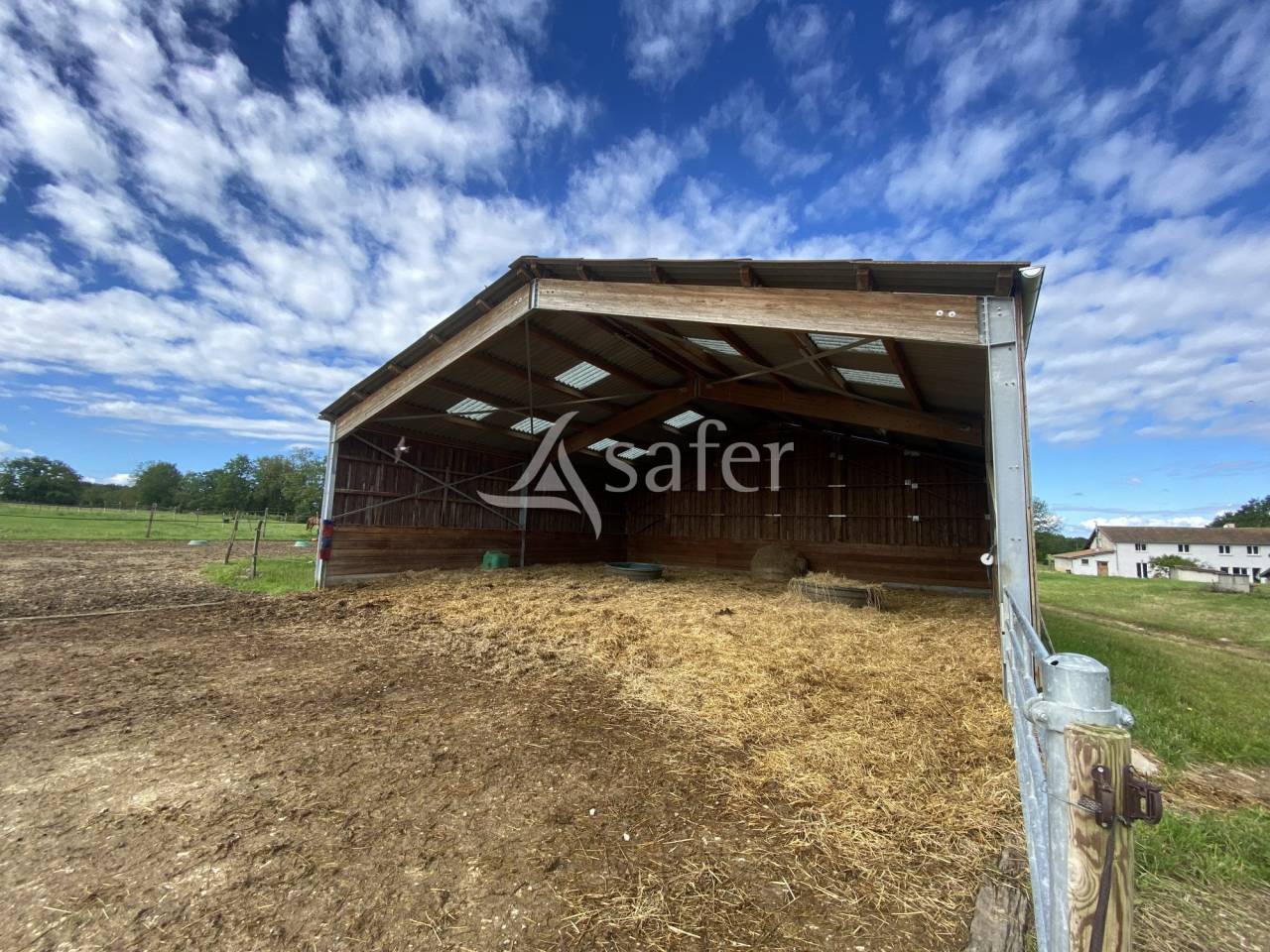 Propiedad ecuestre En venta Ain