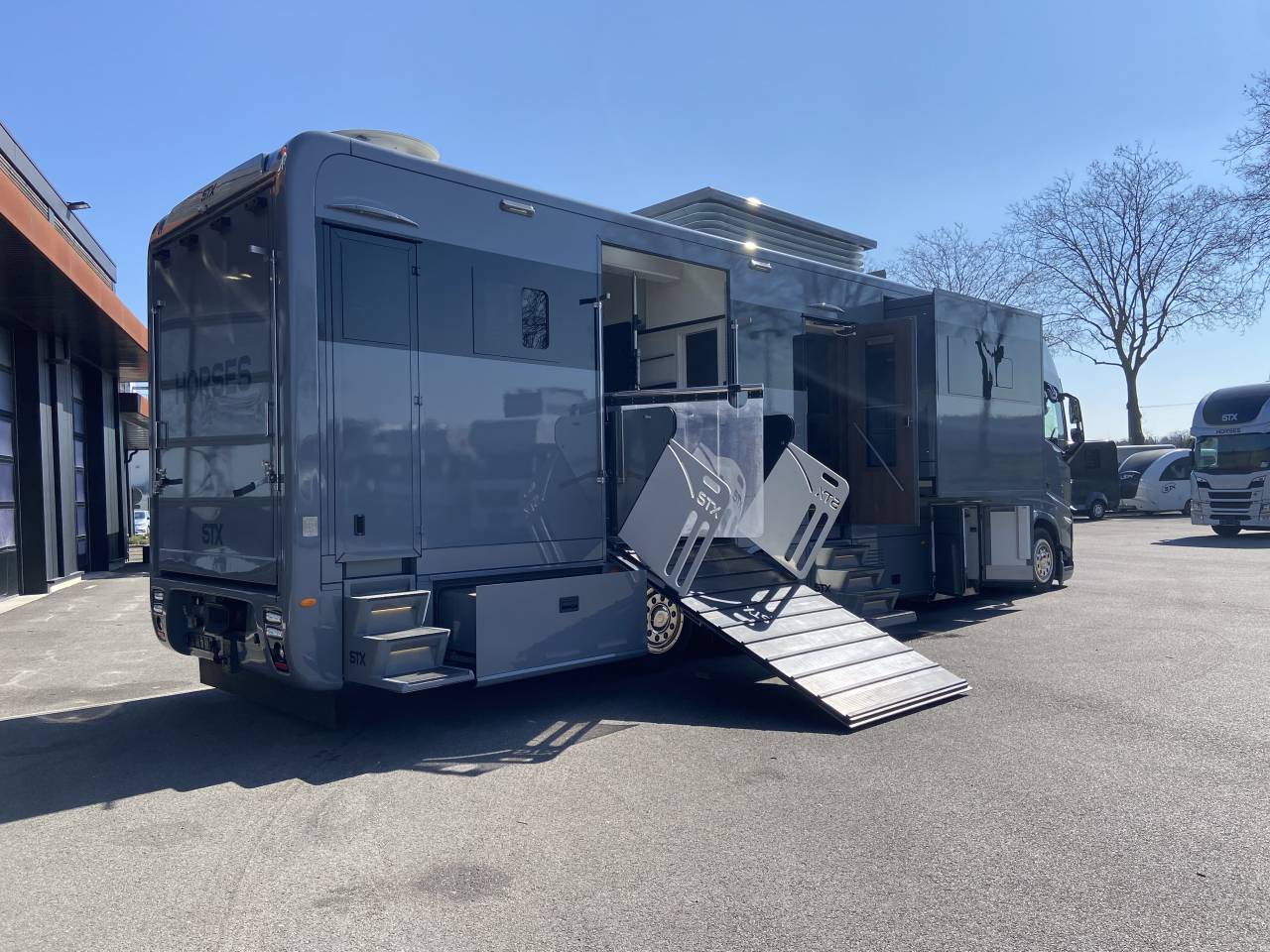 Camión para caballos STX  2025 Nuevo