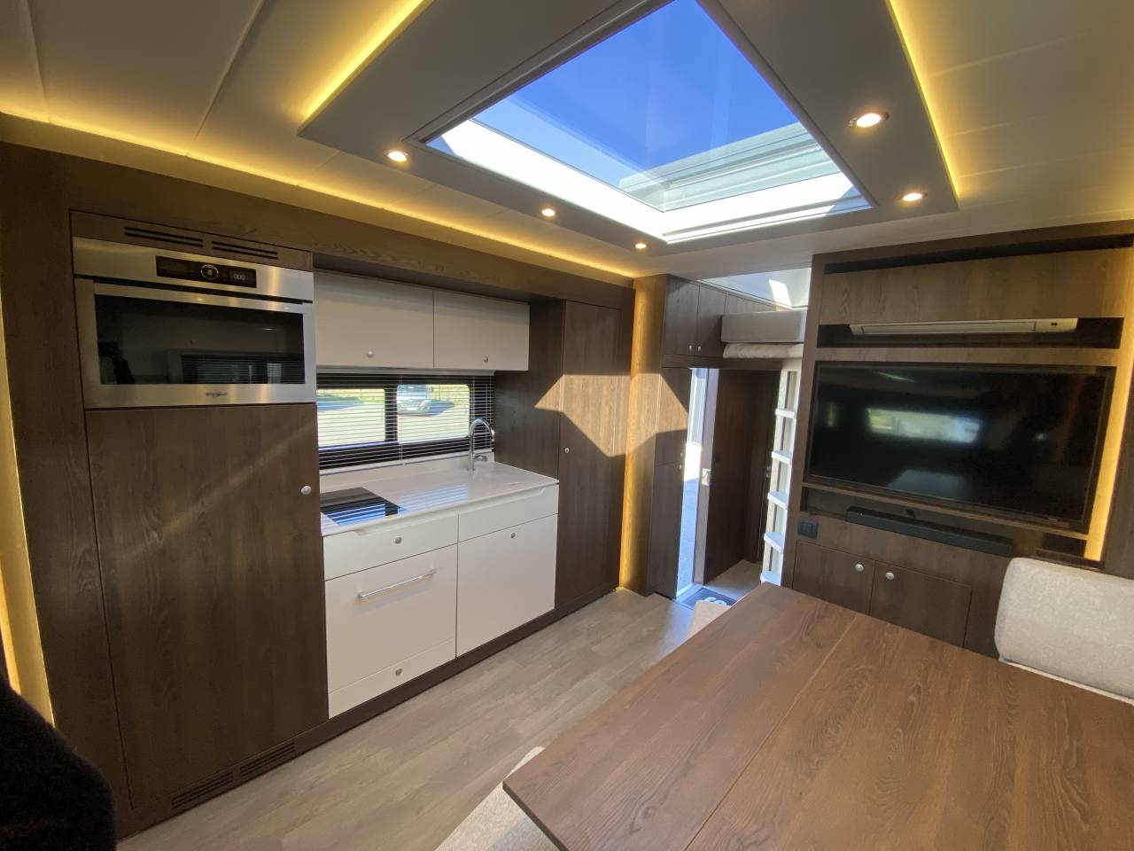 Camión para caballos STX  2025 Nuevo