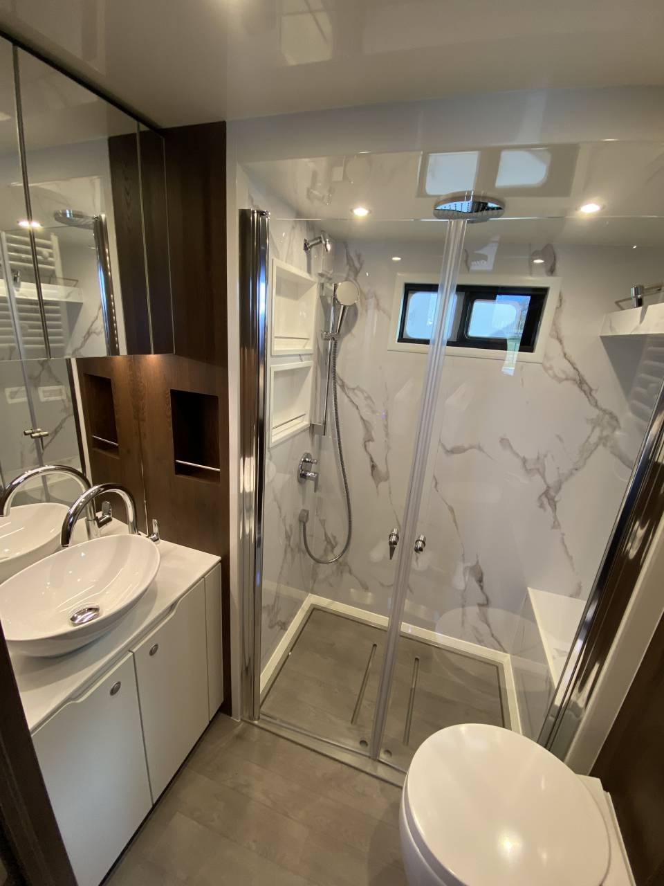 Camión para caballos STX  2025 Nuevo