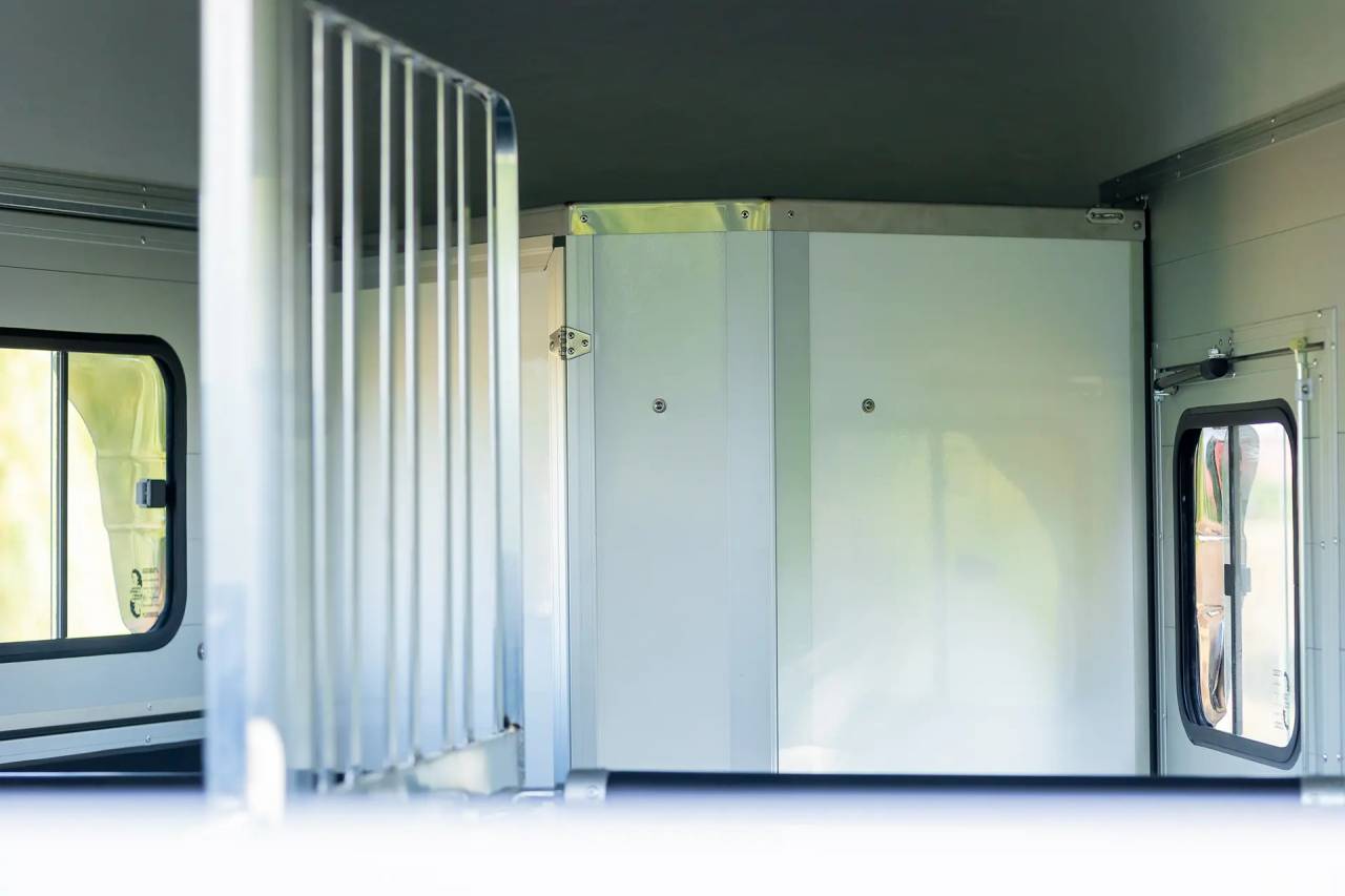 Van caballos Cheval Liberté  2 Caballos 2025 Nuevo