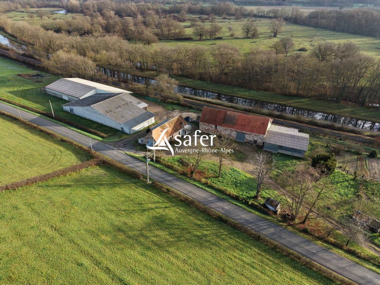 Explotaci&oacute;n ovina En venta Allier