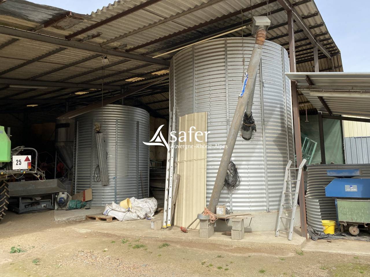 Explotaci&oacute;n ovina En venta Allier