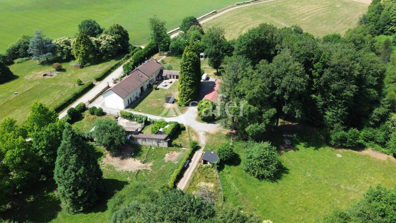 Explotación agrícola En venta Alto Vienne