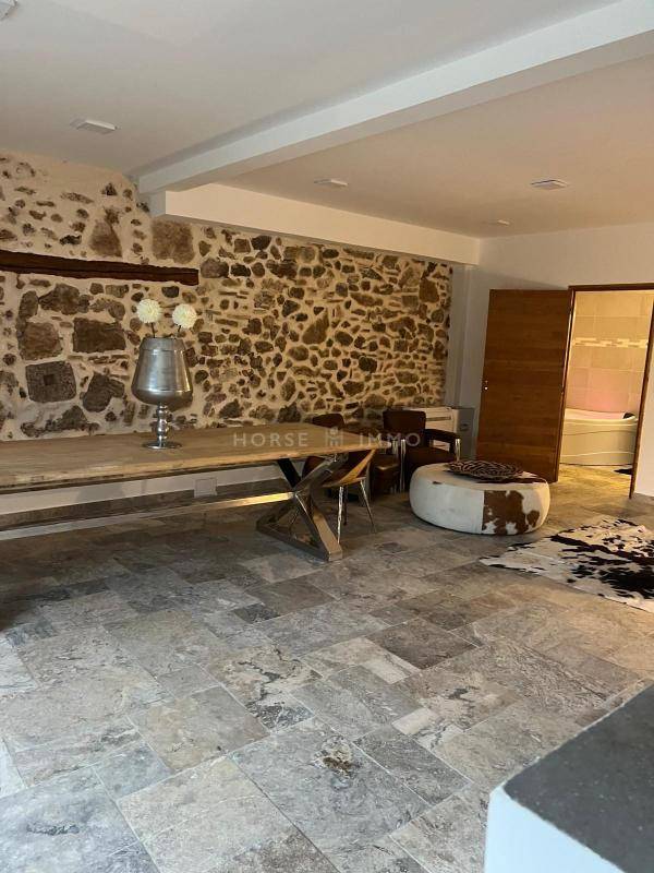 Bonita residencia ecuestre En venta Var