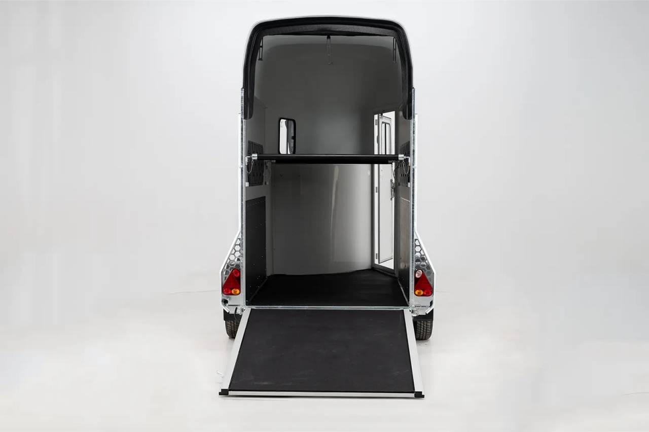 Van caballos Cheval Liberté GOLD ONE ORIGINS AVEC SELLERIE 1,5 Caballos 2025 Nuevo