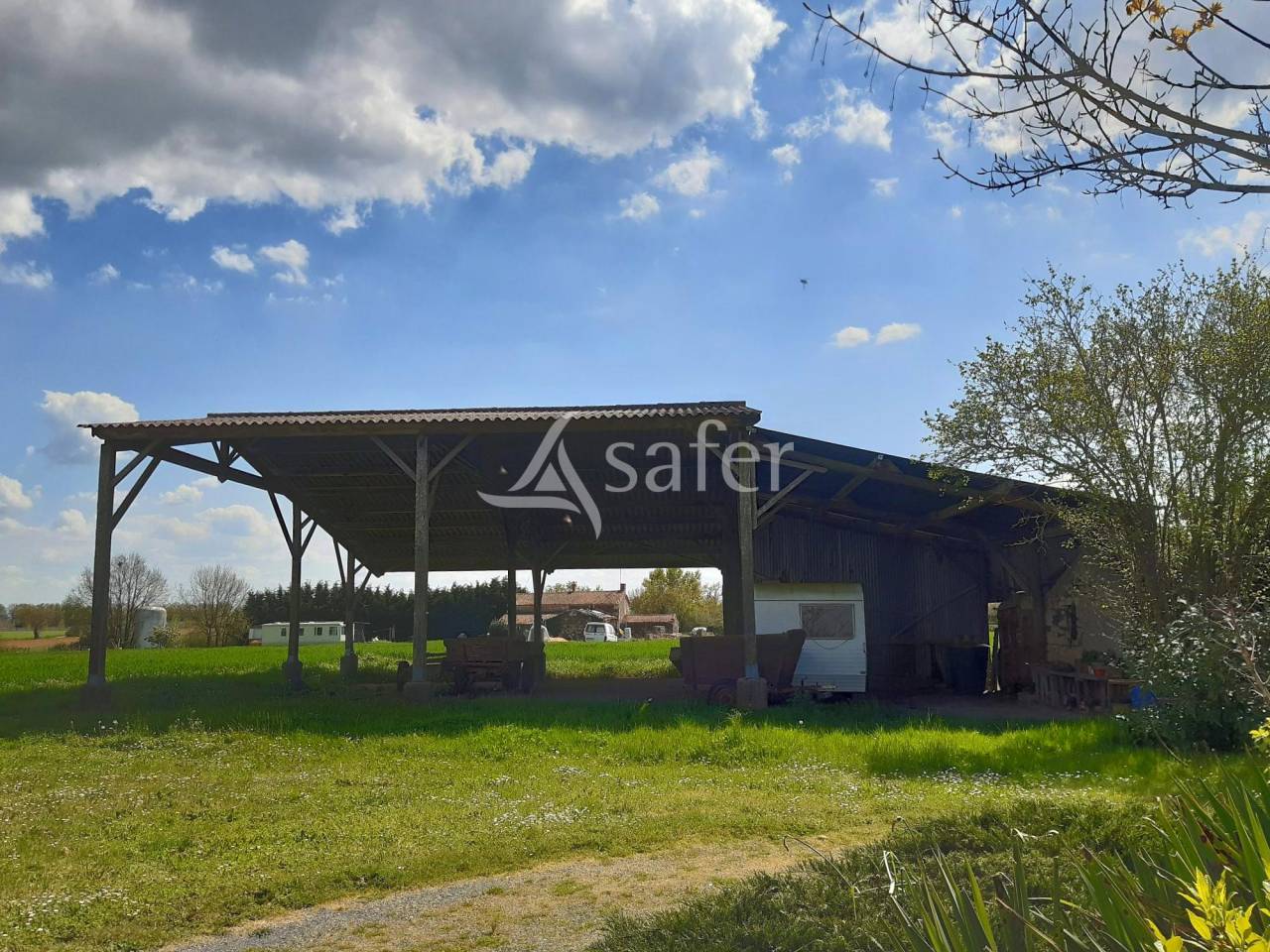 Explotación agrícola En venta Deux-Sèvres