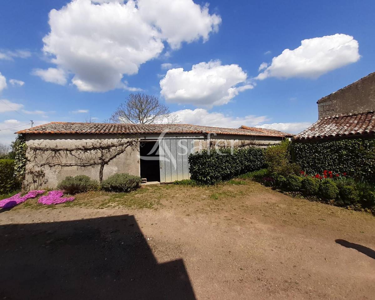 Explotación agrícola En venta Deux-Sèvres