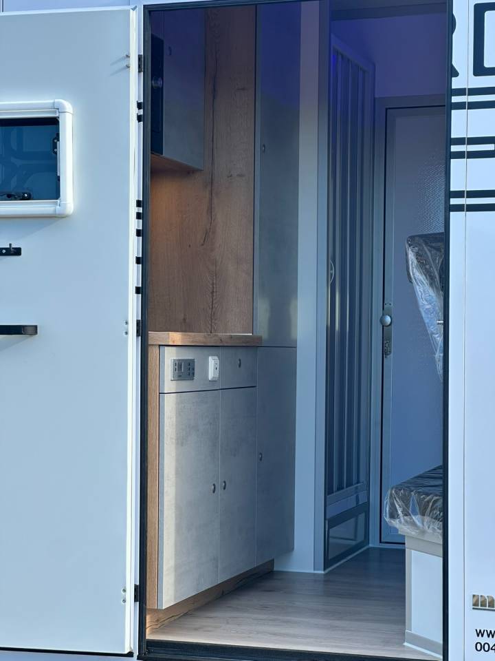 Camión para caballos Iveco IVECO 0 Nuevo