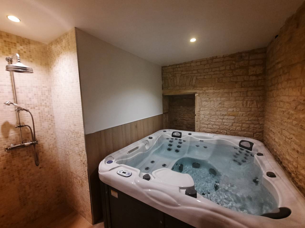 Bonita residencia ecuestre En venta Charente Marítimo