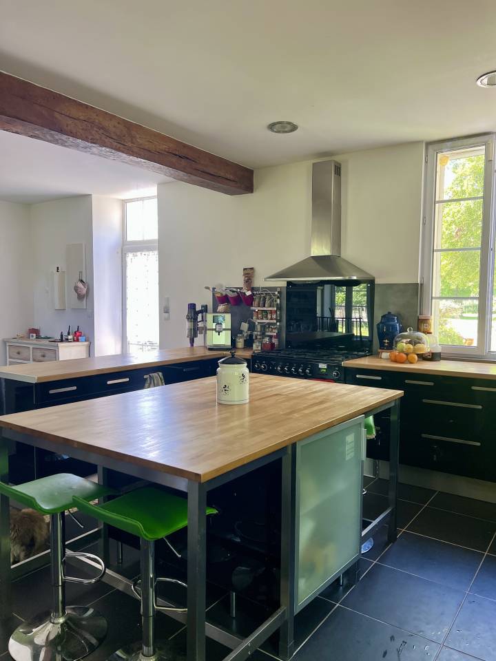 Bonita residencia ecuestre En venta Charente Marítimo