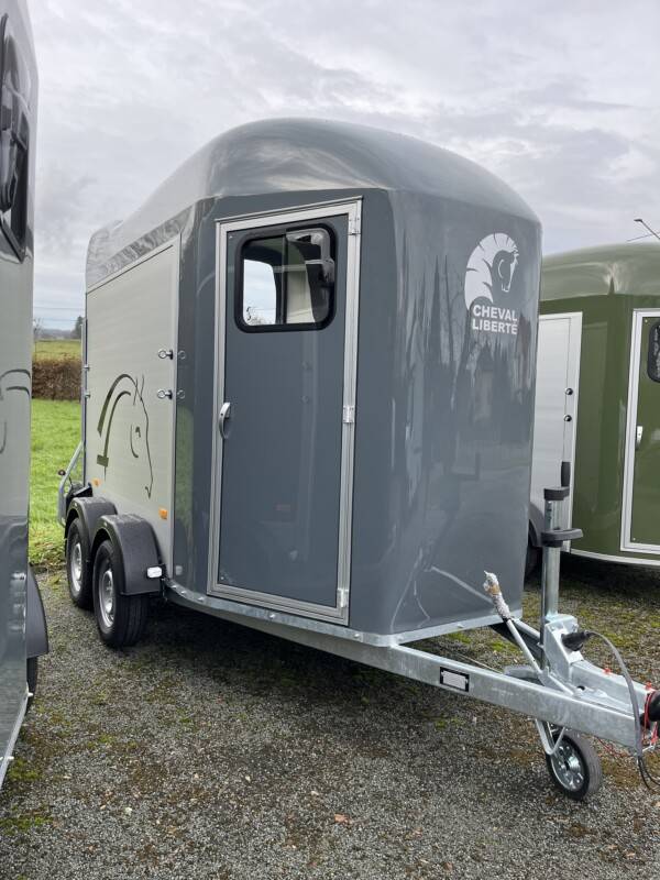 Van caballos Cheval Liberté Gold Origins ALULINE  2 Caballos 2025 Nuevo