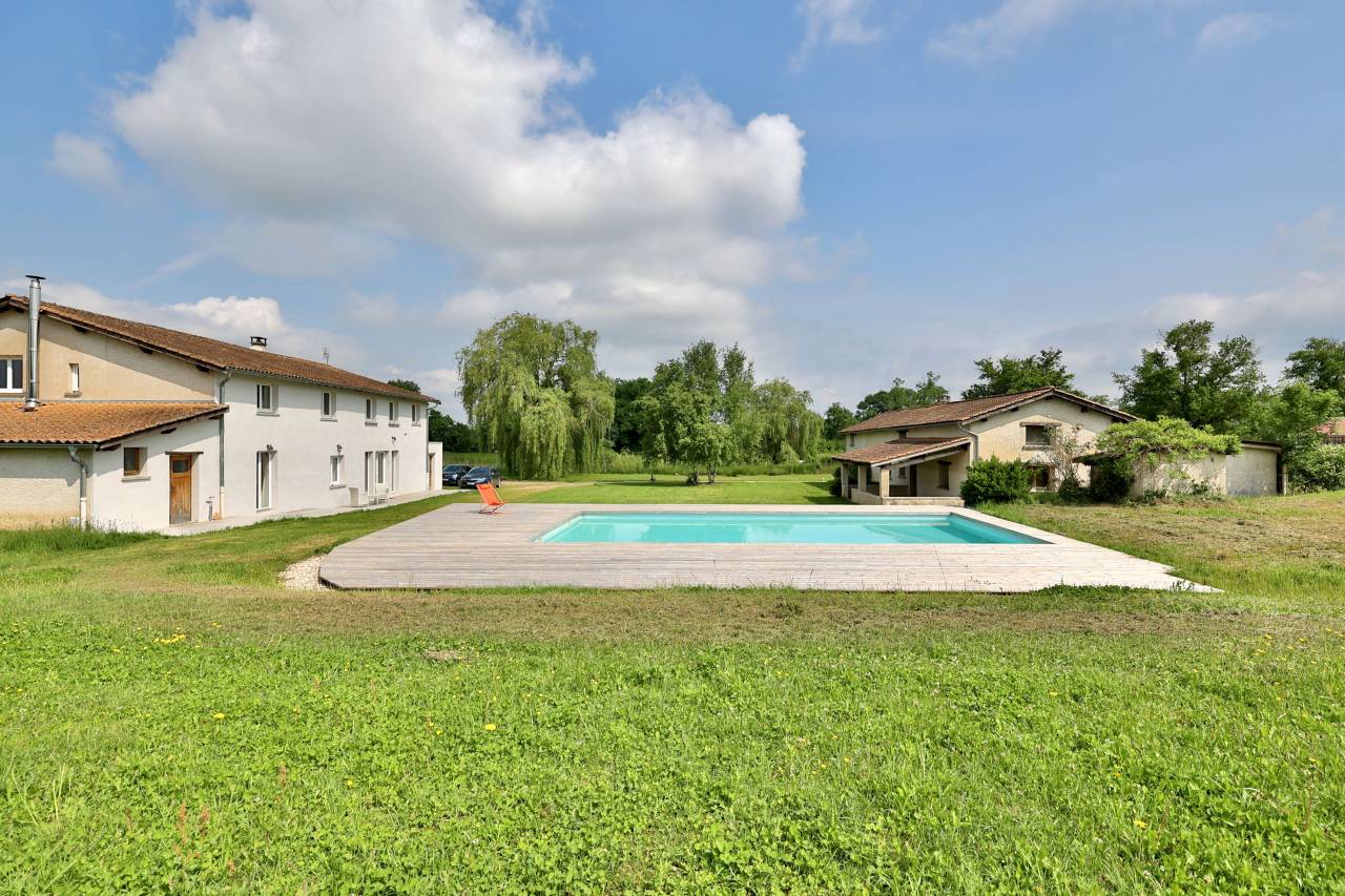 Bonita residencia ecuestre En venta Ain