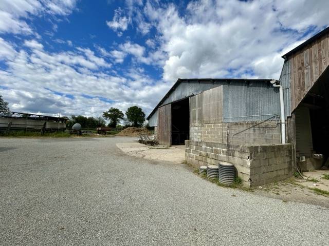 Cuadra de carrera En venta Mayenne