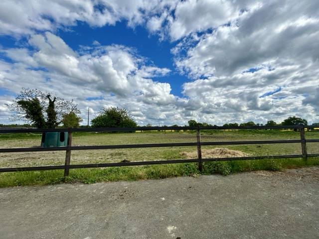 Cuadra de carrera En venta Mayenne