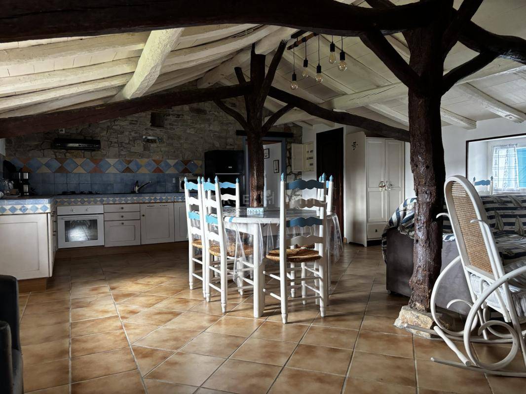 Propiedad ecuestre En venta Vend&eacute;e