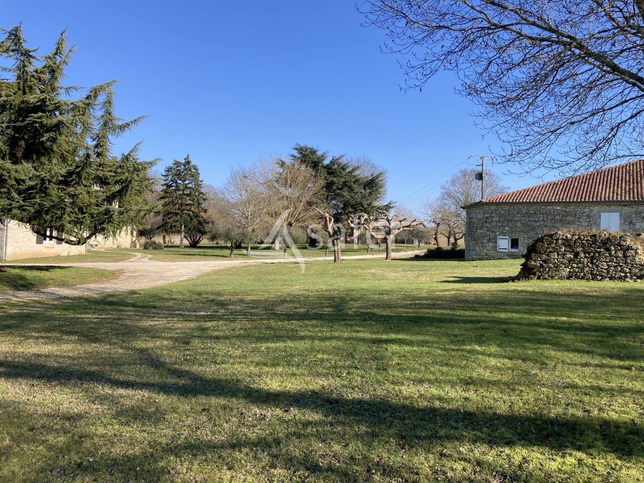 Propiedad ecuestre En venta Lot y Garona