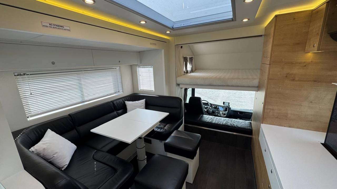 Camión para caballos STX SCANIA 2020 De segunda mano