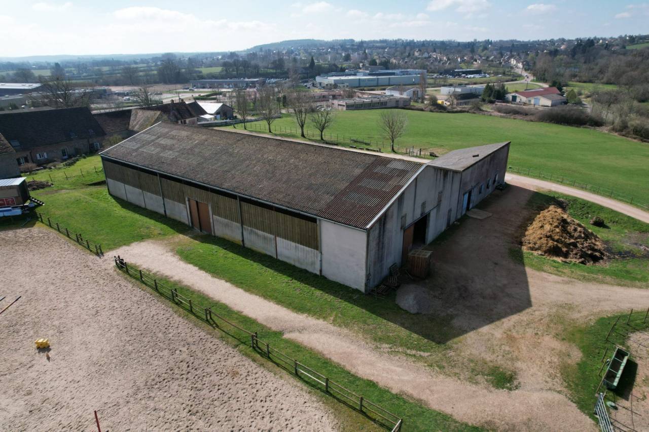 Albergue ecuestre En venta Ni&egrave;vre