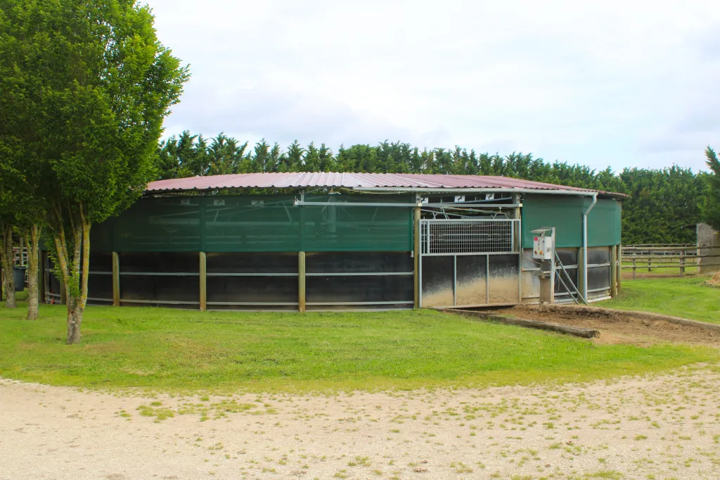 Propiedad ecuestre En venta Charente Mar&iacute;timo