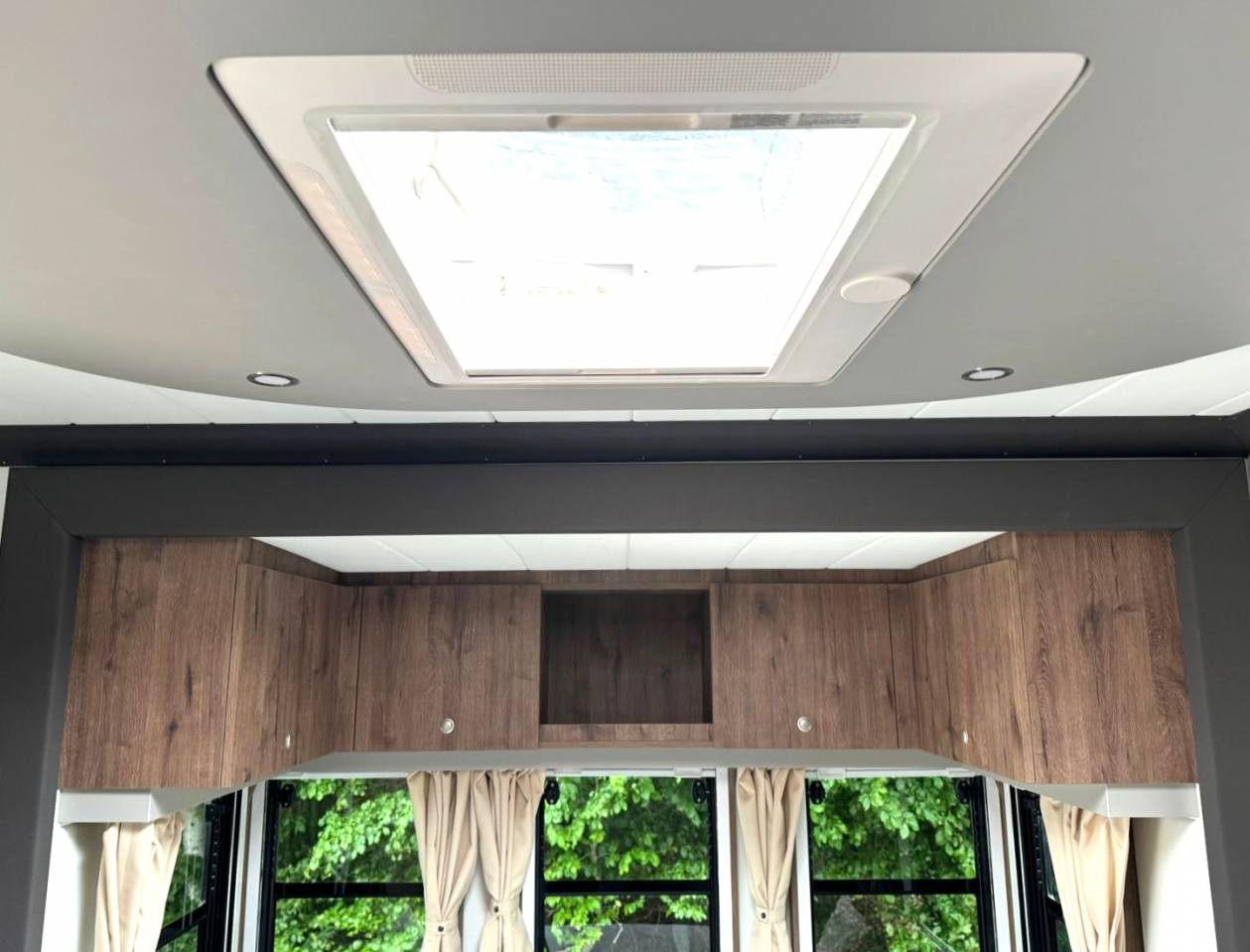 Camión para caballos Man MAN 0 Nuevo