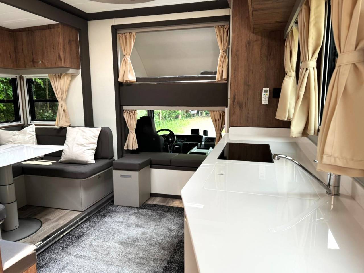 Camión para caballos Man MAN 0 Nuevo