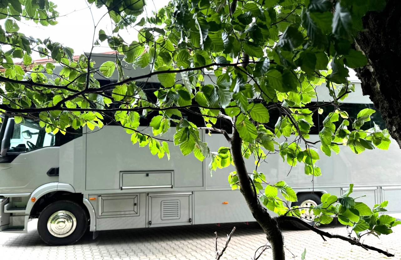 Camión para caballos Man MAN 0 Nuevo