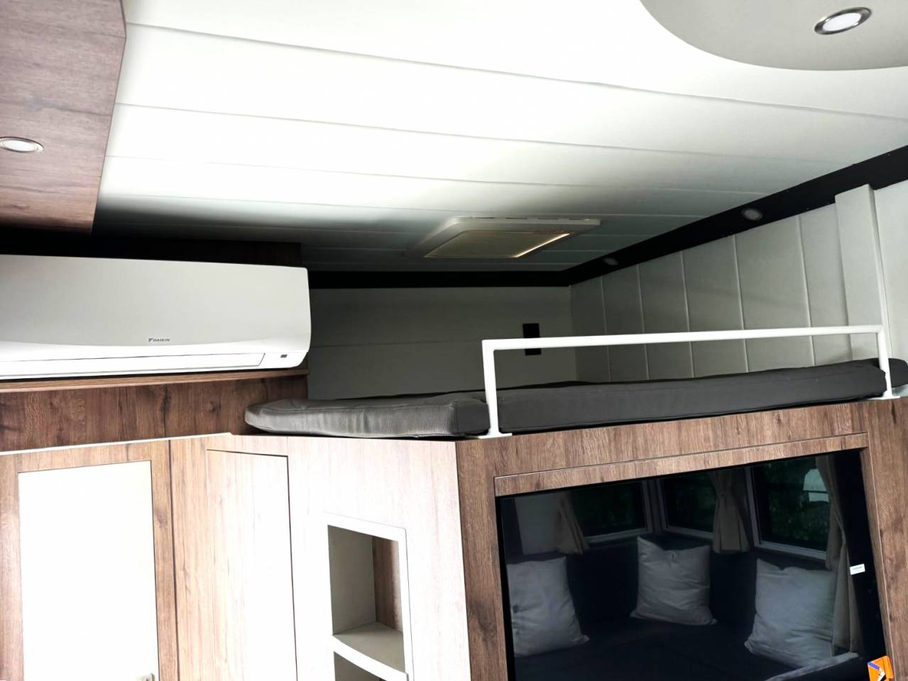 Camión para caballos Man MAN 0 Nuevo